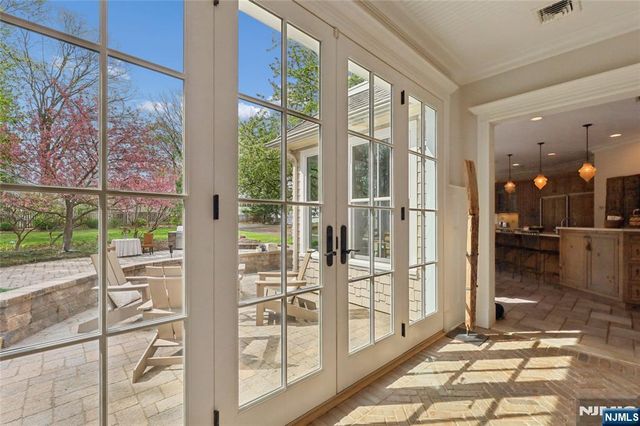 128 Westervelt Avenue, Tenafly, NJ 07670