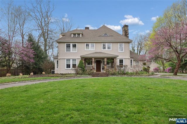 128 Westervelt Avenue, Tenafly, NJ 07670