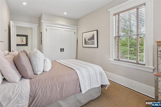 128 Westervelt Avenue, Tenafly, NJ 07670