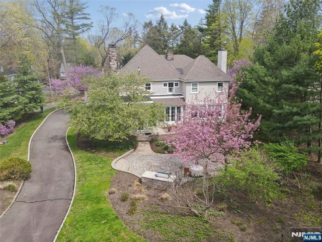 128 Westervelt Avenue, Tenafly, NJ 07670