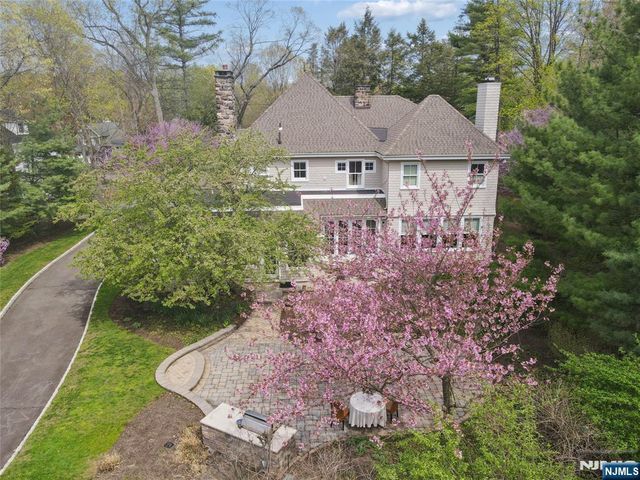 128 Westervelt Avenue, Tenafly, NJ 07670