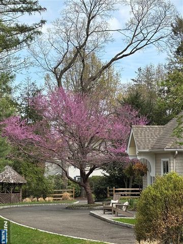 128 Westervelt Avenue, Tenafly, NJ 07670