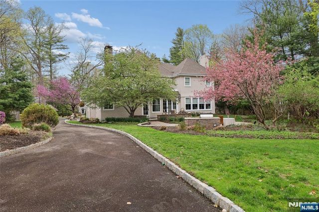 128 Westervelt Avenue, Tenafly, NJ 07670