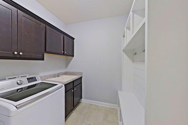 2449 Bryn Mawr Drive, Lewis Center, OH 43035