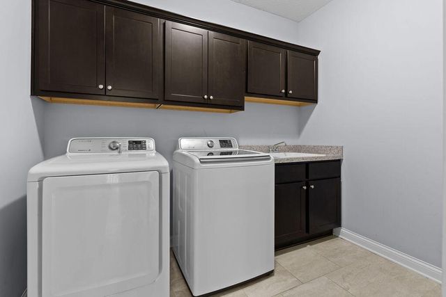2449 Bryn Mawr Drive, Lewis Center, OH 43035