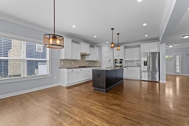 2449 Bryn Mawr Drive, Lewis Center, OH 43035