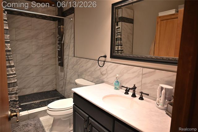 16501 Hannan Road, Romulus, MI 48174