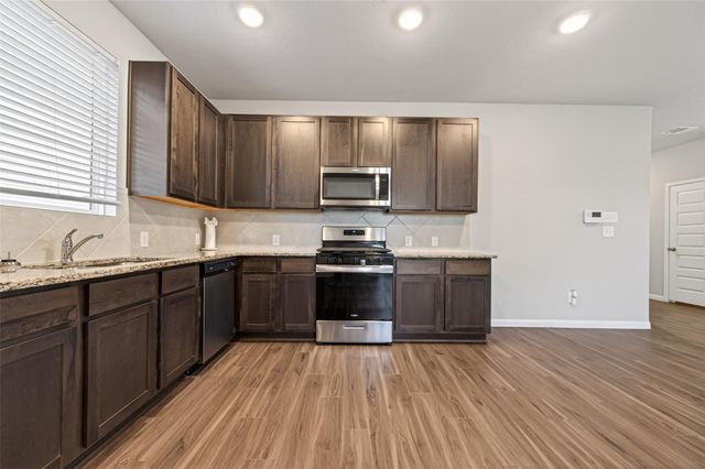 2510 Carp Drive, Conroe, TX 77384