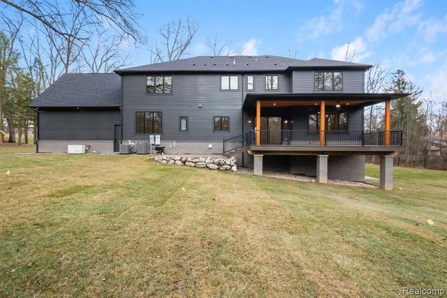 3636 Forest Hill Drive, Bloomfield Hills, MI 48304