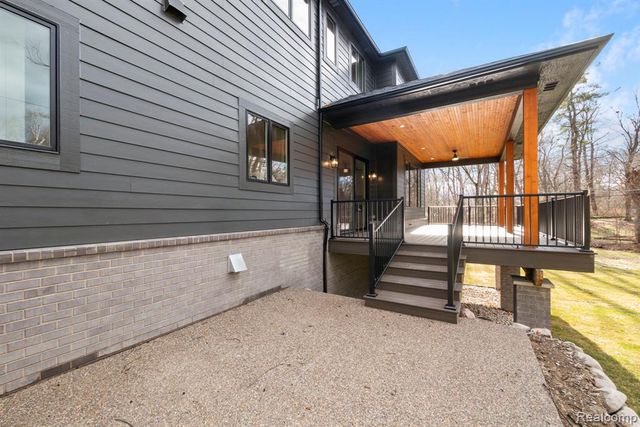 3636 Forest Hill Drive, Bloomfield Hills, MI 48304