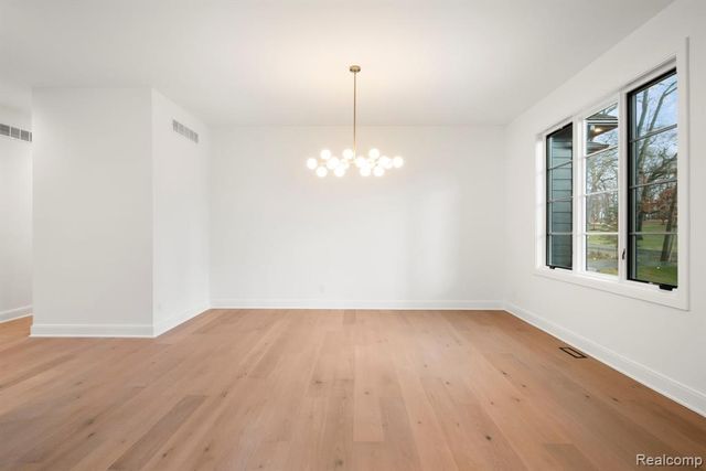 3636 Forest Hill Drive, Bloomfield Hills, MI 48304