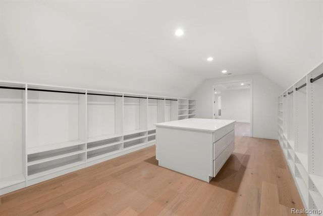 3636 Forest Hill Drive, Bloomfield Hills, MI 48304