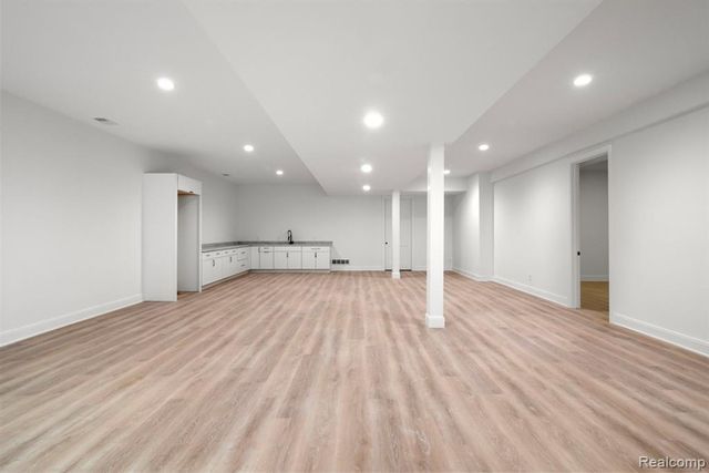 3636 Forest Hill Drive, Bloomfield Hills, MI 48304