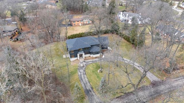 3636 Forest Hill Drive, Bloomfield Hills, MI 48304