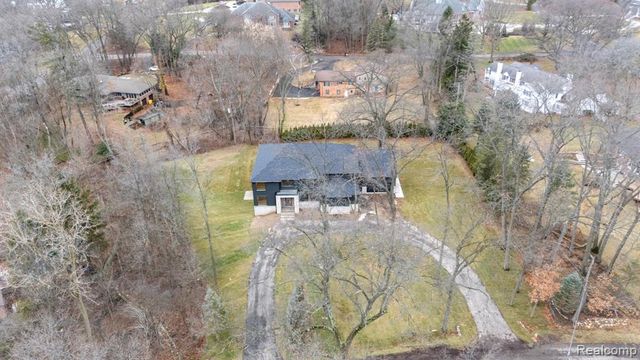 3636 Forest Hill Drive, Bloomfield Hills, MI 48304