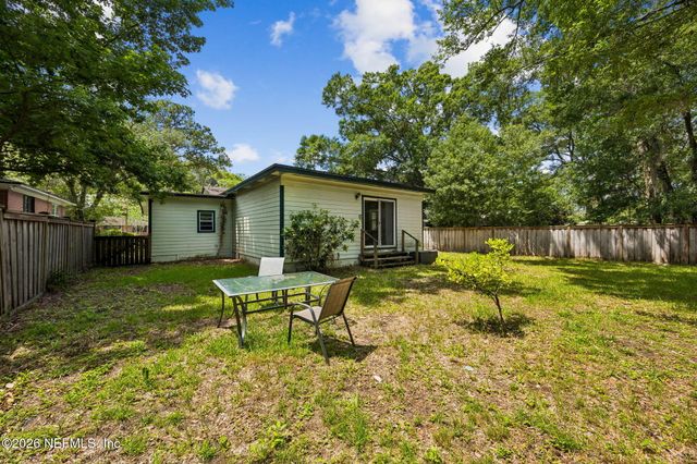 5231 POPPY Drive, Jacksonville, FL 32205