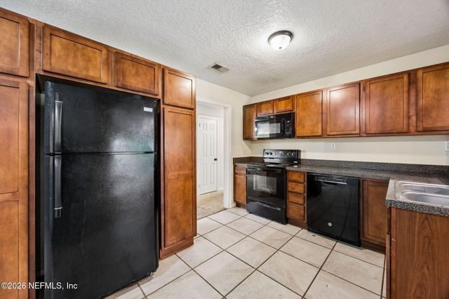 5231 POPPY Drive, Jacksonville, FL 32205