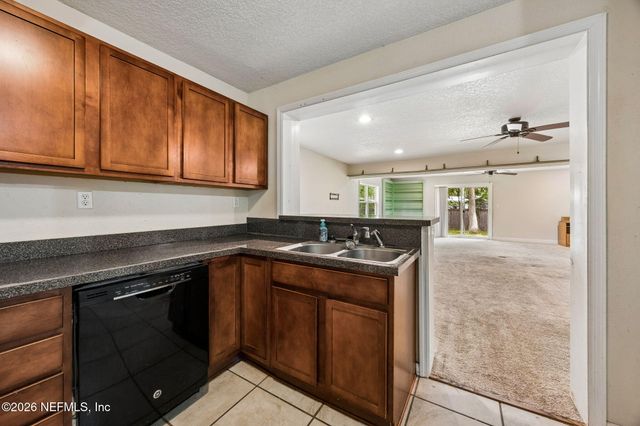 5231 POPPY Drive, Jacksonville, FL 32205
