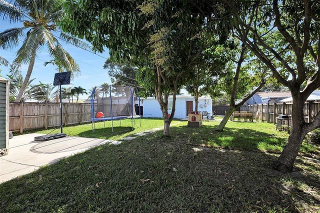 2535 Sherman Street, Hollywood, FL 33020