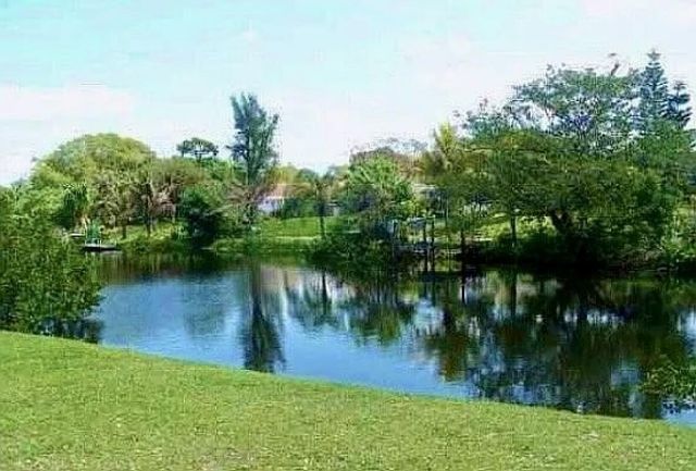 610 NW 13th Street 23, Boca Raton, FL 33486