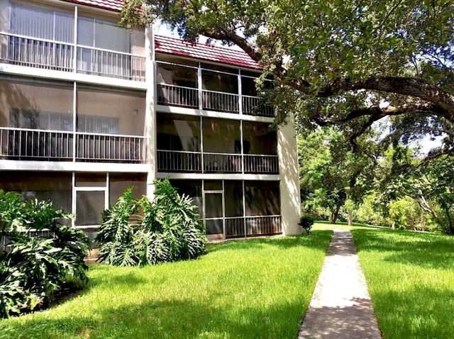 610 NW 13th Street 23, Boca Raton, FL 33486