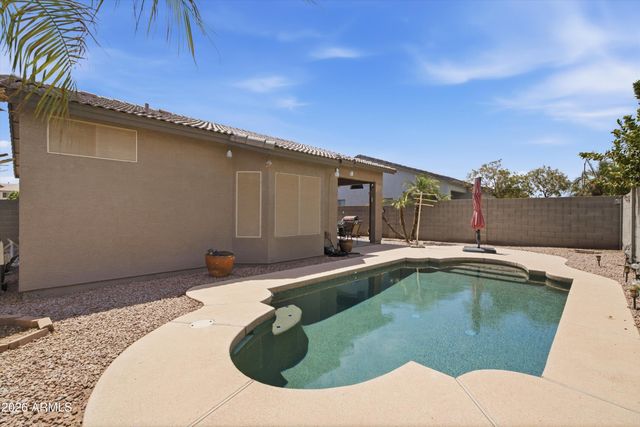 14586 W CROCUS Drive, Surprise, AZ 85379