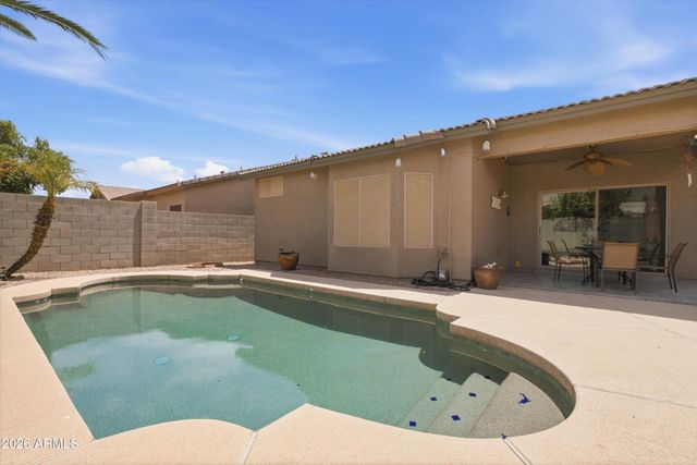 14586 W CROCUS Drive, Surprise, AZ 85379