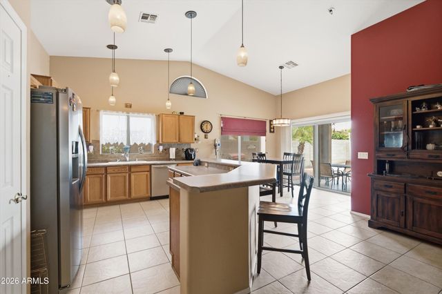 14586 W CROCUS Drive, Surprise, AZ 85379