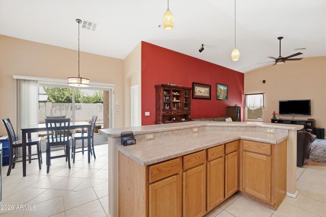 14586 W CROCUS Drive, Surprise, AZ 85379