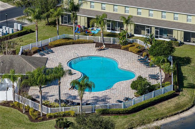 8527 BRUSHLEAF WAY, Tampa, FL 33647