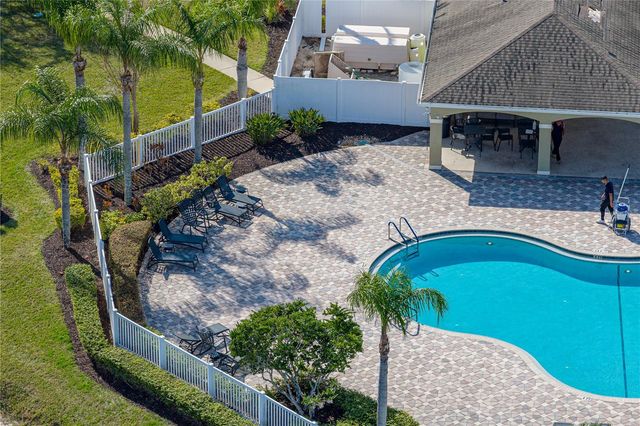 8527 BRUSHLEAF WAY, Tampa, FL 33647