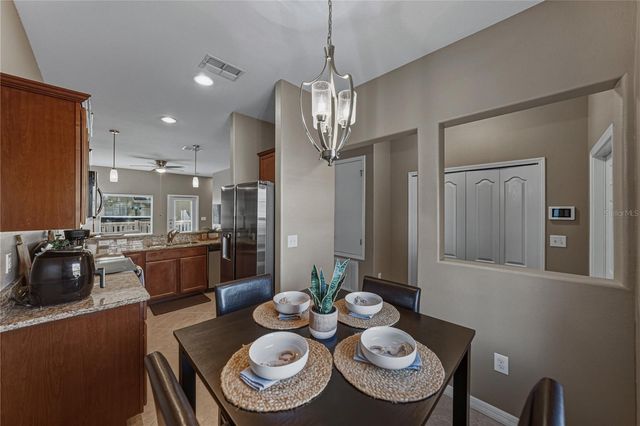 8527 BRUSHLEAF WAY, Tampa, FL 33647