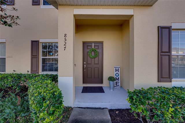 8527 BRUSHLEAF WAY, Tampa, FL 33647