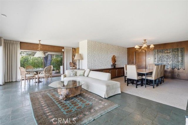 100 Saddleback, Rolling Hills, CA 90274