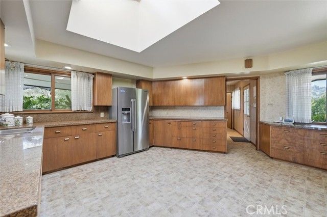 100 Saddleback, Rolling Hills, CA 90274