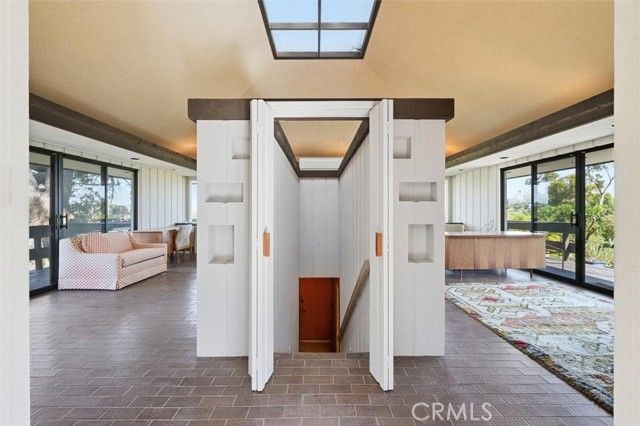 100 Saddleback, Rolling Hills, CA 90274