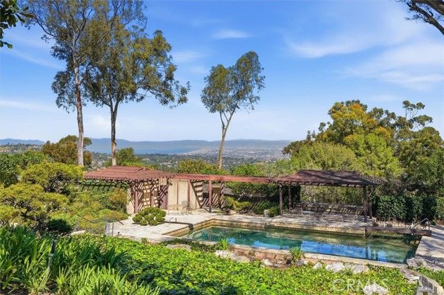 100 Saddleback, Rolling Hills, CA 90274