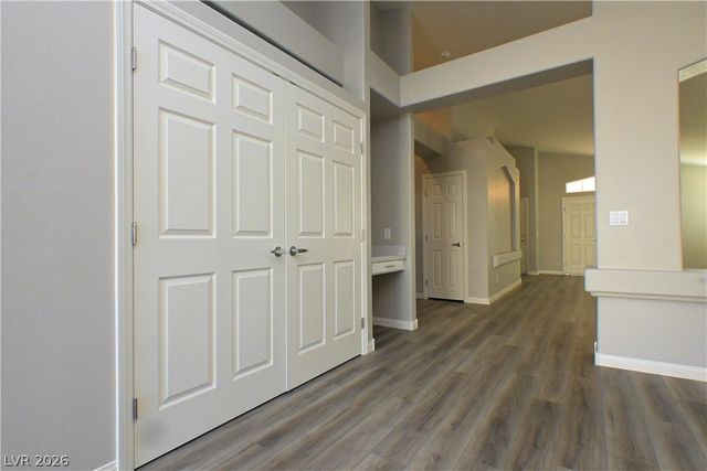 7256 Winding Creek Drive, Las Vegas, NV 89113