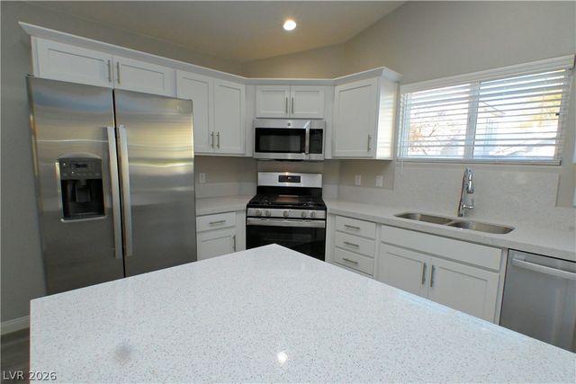 7256 Winding Creek Drive, Las Vegas, NV 89113