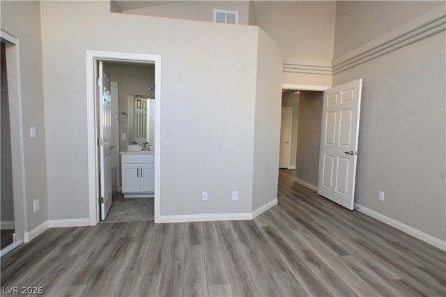 7256 Winding Creek Drive, Las Vegas, NV 89113