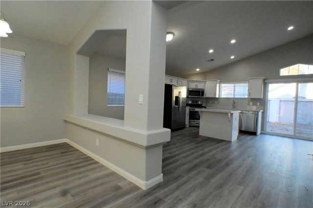 7256 Winding Creek Drive, Las Vegas, NV 89113