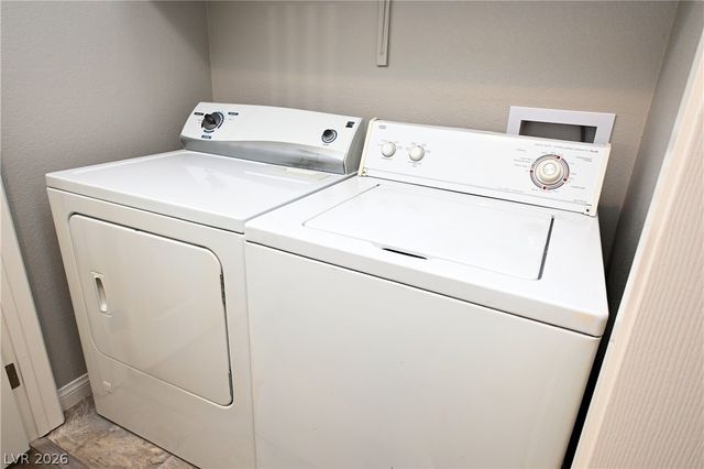 7256 Winding Creek Drive, Las Vegas, NV 89113