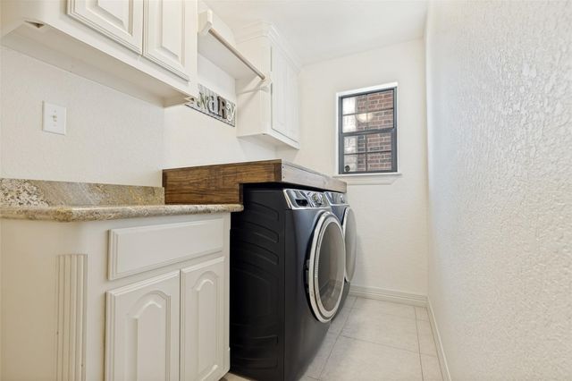 105 Wisteria Street, Richwood, TX 77531
