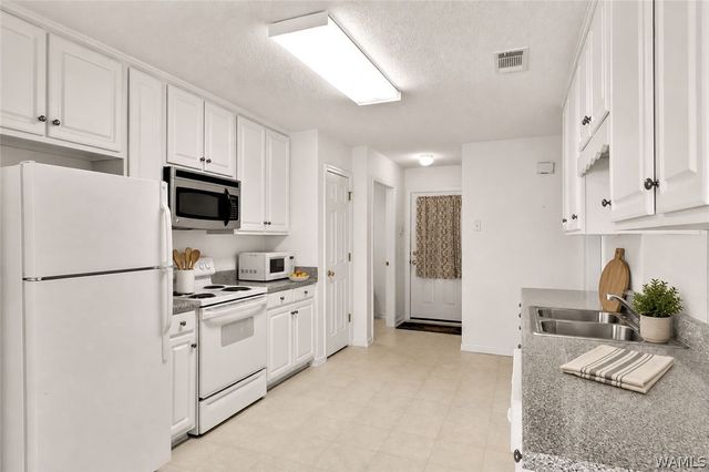 2020 Cross Creek, Tuscaloosa, AL 35404