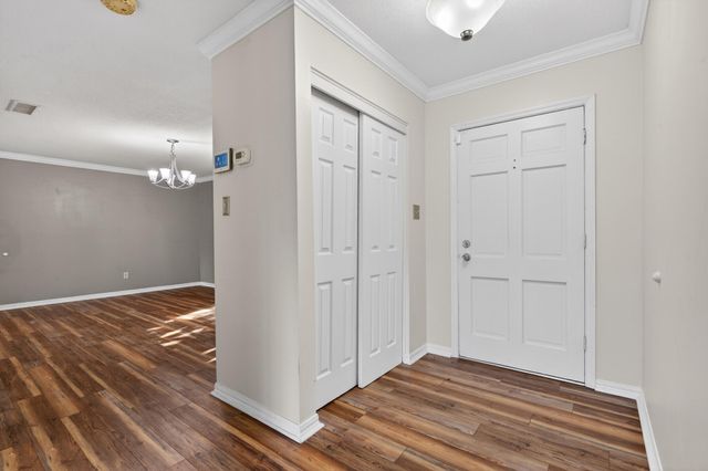 9 Walnut Avenue, Shalimar, FL 32579