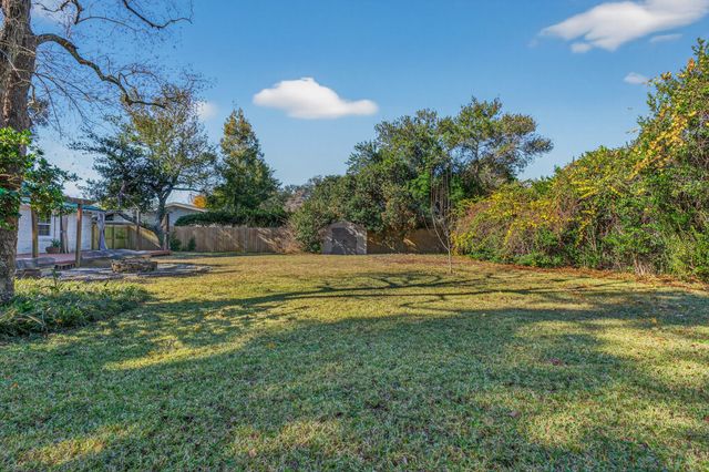 9 Walnut Avenue, Shalimar, FL 32579