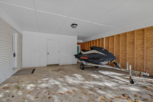 9 Walnut Avenue, Shalimar, FL 32579