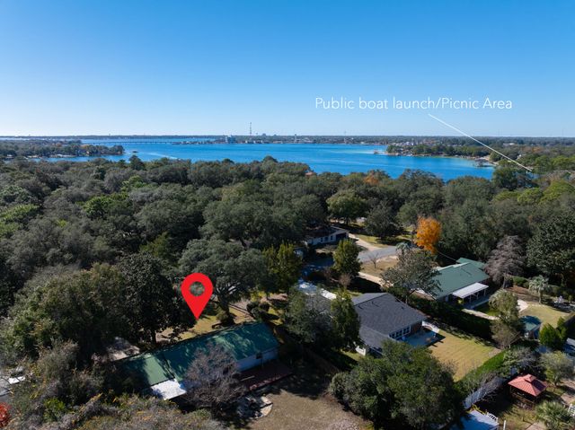 9 Walnut Avenue, Shalimar, FL 32579