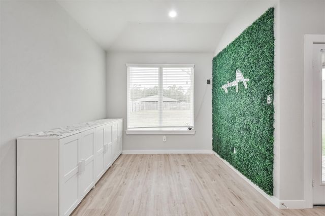 14226 Lake Lodge Drive, Conroe, TX 77384