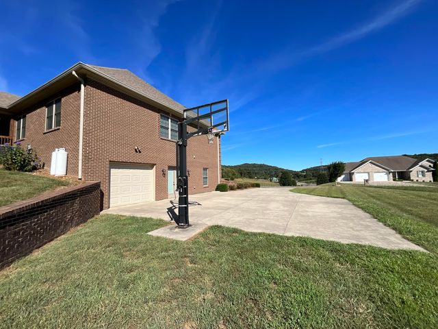 179 Walnut Ridge Drive, Somerset, KY 42503